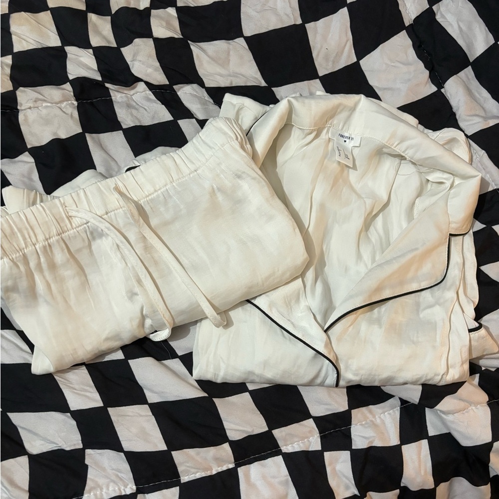 BRAND NEW NEVER WORN